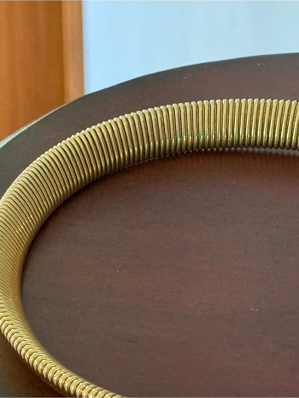 Monet Signed Gold Tone Snake Chain Collar Choker Omega Necklace with Box Clasp